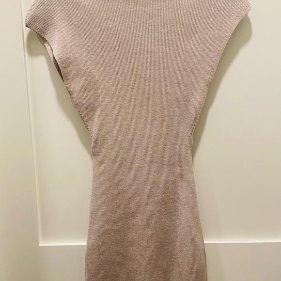 NWOT Wilfred Free Aritzia Ribbed Knit Bodycon Cut-Out Mini Dress Womens Small - Picture 6 of 8